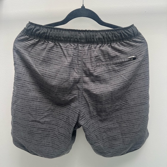 7 Diamonds Printed Core Active 7” Short Grey Mens Small - Picture 2 of 2